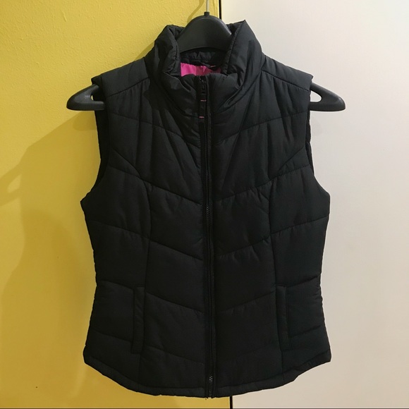 Aeropostale Jackets & Blazers - Aeropostale Black Puffer Vest